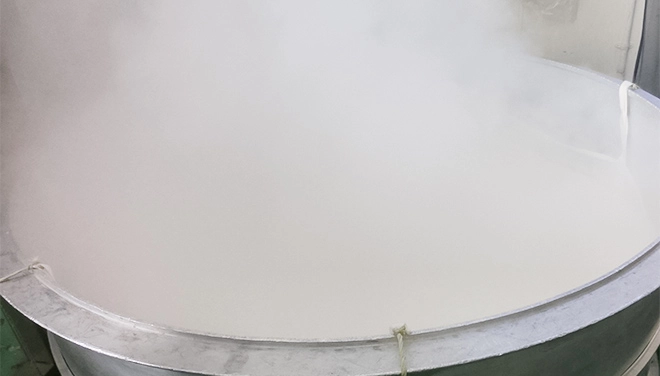 蒸し上がる米の写真